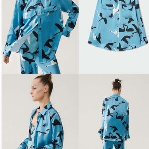 Silk Laundry Boyfriend Shirt Swans Print